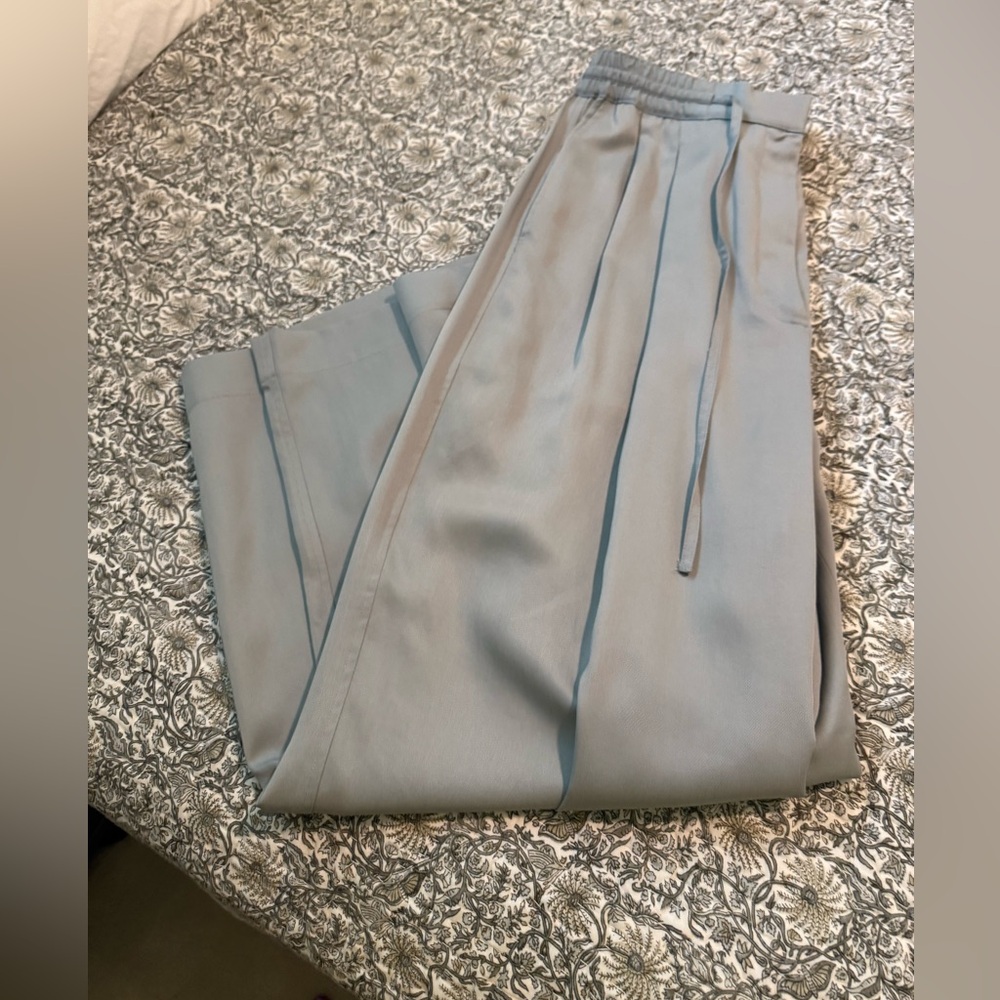 Club Monaco Blue-Gray pleated pocket drawstring trousers NWT